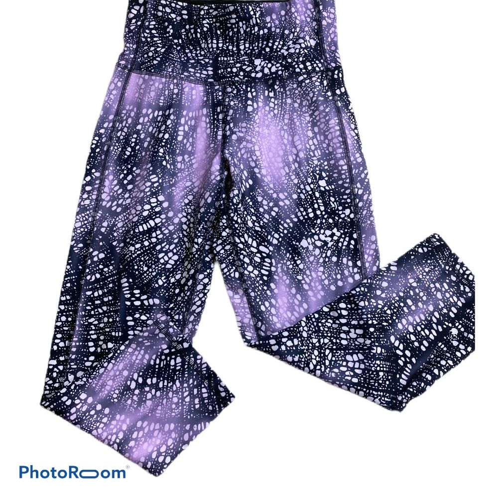 C9 Graffiti crop athletic leggings size Small - Picture 2 of 11